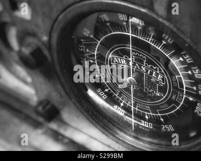 Château de l'air radio antique en noir et blanc Banque D'Images