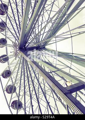 Centre d'une grande roue Banque D'Images