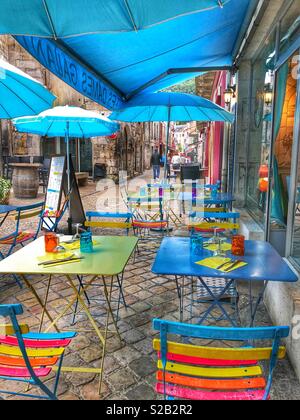 Café en plein air dans la région de Brântome, France. Banque D'Images