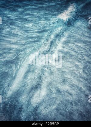 L'image de texture de l'eau dans la piscine à vagues Skytop sur le Grand Resort pont à la Galaxie Hotel et Casino, Macau Banque D'Images