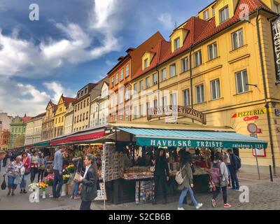 Marché de plein air à Prague. Banque D'Images