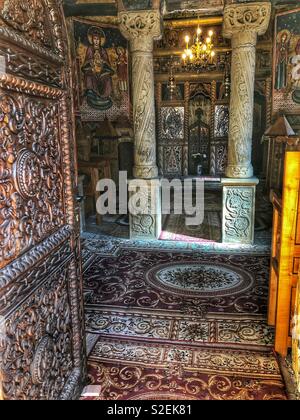 Ornate intérieur du monastère de Sinaia, en Roumanie. Banque D'Images