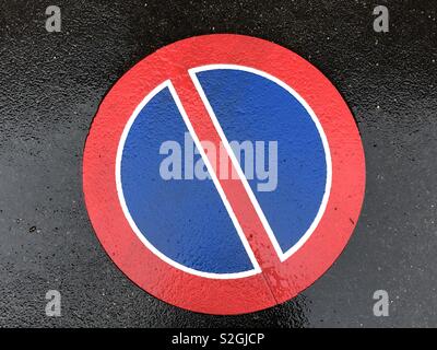 Pas de zone de passage inscription peinte sur l'asphalte Banque D'Images