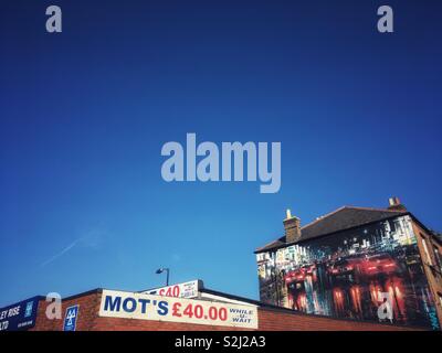 Le mot publicité Garage sur Brockley prends, Londres en Angleterre Banque D'Images