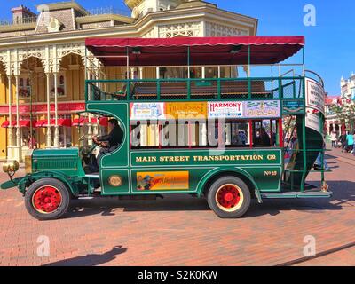 Bus à Disneyland Paris Banque D'Images