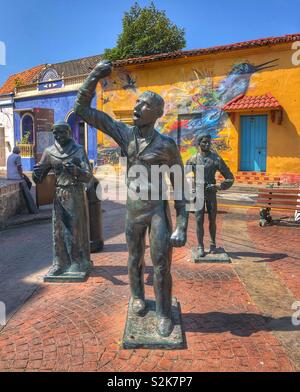 Sculptures sur la place principale dans le quartier de Getsemani Cartagena, Colombie. Banque D'Images