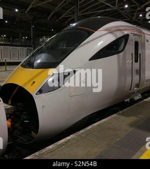 Dans unliveried Azuma train gare de Leeds en Angleterre. Banque D'Images