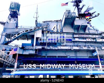 Entrée au musée USS Midway à San Diego en Californie Banque D'Images