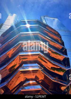 La structure du navire et gratte-ciel à Hudson yards, Manhattan, New York City, USA Banque D'Images