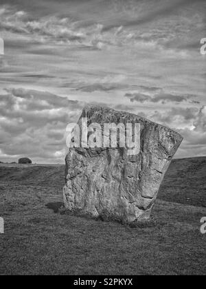 L'une des grandes pierres qui fait partie de la Section sud-est de Avebury Stone Circle - près de Marlborough dans le Wiltshire, Angleterre. Avebury est le plus grand cercle de pierre. Photo © CH. Banque D'Images