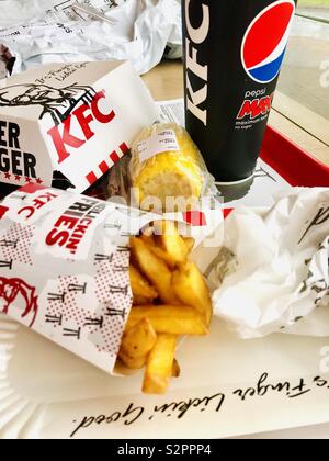 Kentucky Fried Chicken Burger meal Banque D'Images