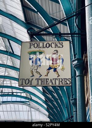 Londres, Royaume-Uni - 16 juin 2019 : Pollock's Toy shop théâtres à Covent Garden. Banque D'Images