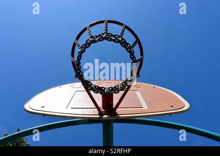 Image abstraite à travers de basket-ball Banque D'Images