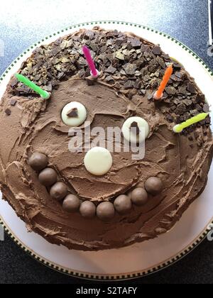 Smiley Gateau D Anniversaire Pour Enfant Photo Stock Alamy