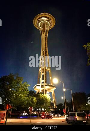 Seattle Space Needle de nuit. Banque D'Images