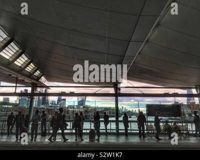 La gare de Blackfriars à Londres, Angleterre Banque D'Images