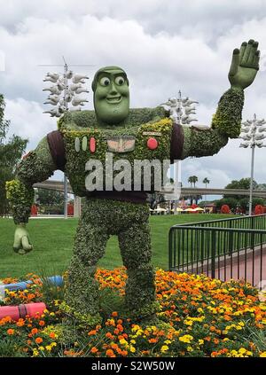 Epcot Flower et Garden Festival 2019 - Buzz l'Éclair de Toy Story - Orlando Floride USA Topiaire Banque D'Images