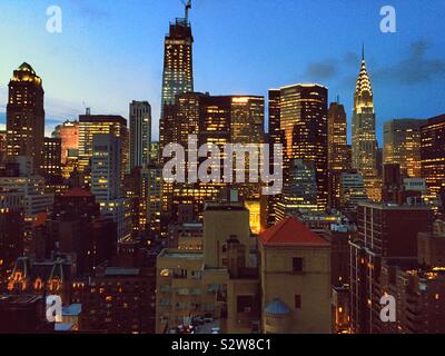 La nuit vista Avenue Manhattan vu depuis une plate-forme de toit à Murray Hill, NEW YORK, USA Banque D'Images