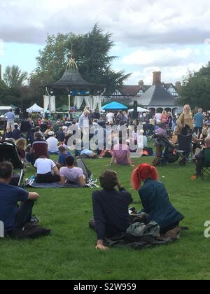 Kiosque Bowie Concert au Recreation Ground Beckenham Park, 17 août 2019- 50 ans que David Bowie a joué ici en 1969 Banque D'Images