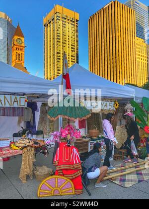 Un festival culturel philippin au Nathan Phillips Square à Toronto, Canada. Banque D'Images