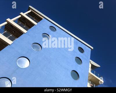 Bâtiment moderne à Westward Ho !, North Devon. Banque D'Images