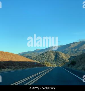 La State Route 154, également connu sous le nom de San Marcos Pass Road, Santa Ynez Valley, California, United States Banque D'Images