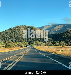 La State Route 154, également connu sous le nom de San Marcos Pass Road, Santa Ynez Valley, California, United States Banque D'Images
