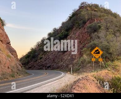 La State Route 154, également connu sous le nom de San Marcos Pass Road, Santa Ynez Valley, California, United States Banque D'Images