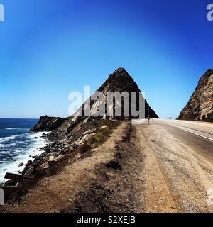 La route n°1, Point Mugu State Park, Santa Monica Mountains National Recreation Area, California, United States Banque D'Images