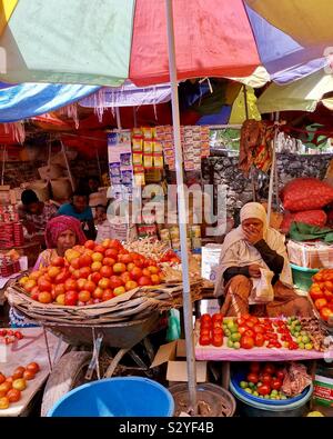 Le marché vibrant à Moroni, Comores. Banque D'Images