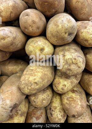 Pile de l'Idaho frais pommes de terre au four Banque D'Images