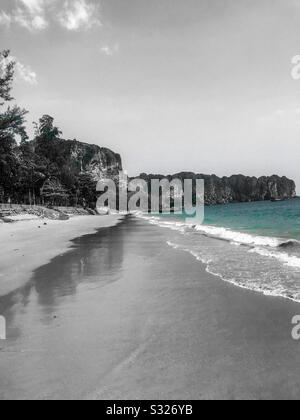 La plage de ao nang , aqua edit Banque D'Images