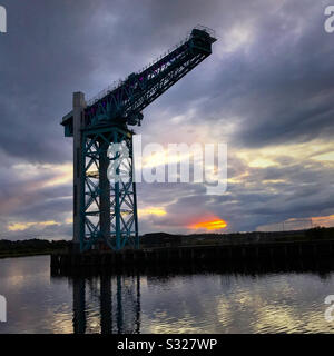 Titan Crane à Queens Quay Clydebank, sur la rivière Clyde, sur le site de l'ancien chantier naval John Brown, en Écosse. Banque D'Images