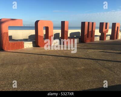 Panneau Colwyn à côté de la plage de Colwyn Bay, au nord du Pays de Galles Banque D'Images