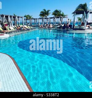 Une partie de la piscine du Hyatt Zilara, Cancun, Quintana Roo, Mexique Banque D'Images