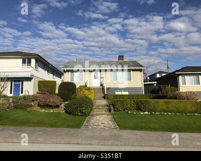 Maison indépendante dans le Burnaby, en Colombie-Britannique, qui fait partie du métro Vancouver. Maisons unifamiliales dans le Grand Vancouver. Banque D'Images