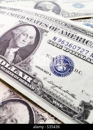 Gros plan sur un dollar de certificats d'argent, série 1957 A, États-Unis Banque D'Images