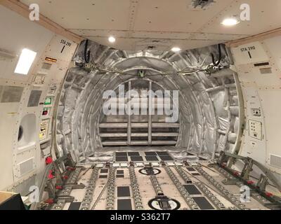 Vue intérieure de la porte de chargement Nose sur Boeing 747-800 Freighter Banque D'Images