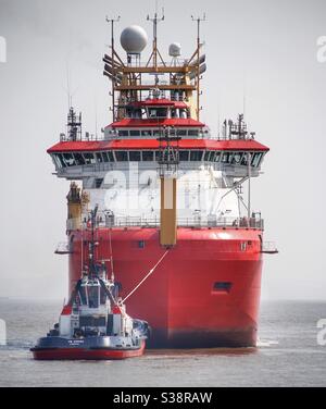 RSS Sir David Attenborough revient au chantier naval Cammell Laird Banque D'Images