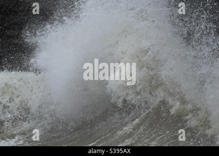 Aberystwyth, pays de Galles de l'Ouest, Royaume-Uni. Mardi 25 août 2020. Storm Francis Batters Aberystwyth. Crédit photo ©️Rose Voon / Alamy Live News Banque D'Images