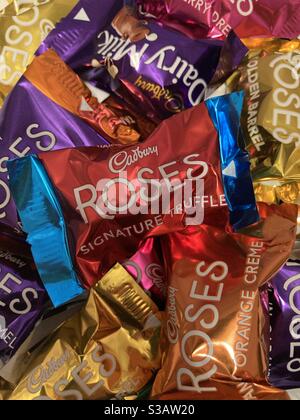 Les chocolats Cadbury Roses Banque D'Images