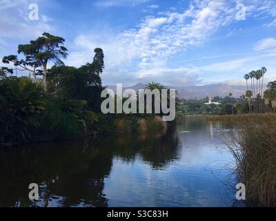 Vue sur Montecito depuis l'oiseau de Santa Barbara Refuge Banque D'Images