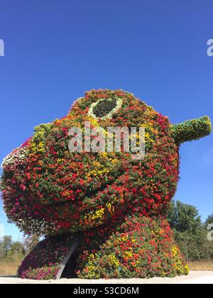 Une sculpture de Jeff Koons appelée « Split Rocket, 2000 » est exposée au Glenstone Museum de Potomac, Maryland. Banque D'Images