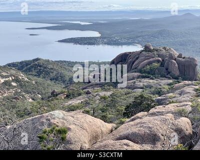 Vue sur Coles Bay depuis les Hazards Banque D'Images