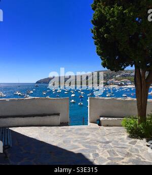 Jolie vue sur la mer Méditerranée à Cadaqués Banque D'Images