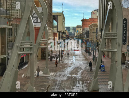 Vue sur le réseau de passerelles Plus15 du centre-ville de Calgary, le long de l'avenue Stephen. Calgary, Alberta, Canada. Banque D'Images