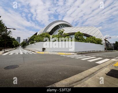 Le Tokyo Tatsumi International Swimming Centre ou Tatsumi Water Polo Centre est situé au 2 Chome-8-10 Tatsumi, Koto Ward, Tokyo, Japon. C'est un stade des Jeux Olympiques de Tokyo 2020, conçu pour la natation. Banque D'Images