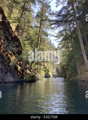 Exploration du lac Ross dans le parc national de North Cascades, Washington, États-Unis Banque D'Images