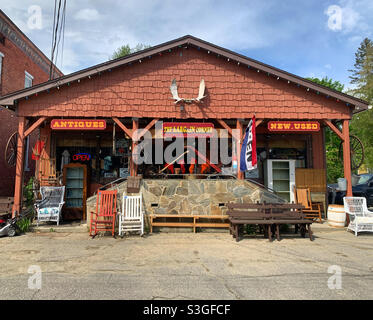 The Bargain Corner, Chester, Windsor County, Vermont, États-Unis Banque D'Images