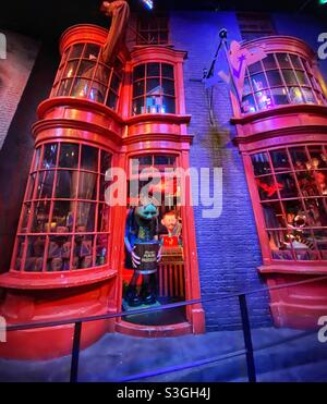 Le Wizard Wheezes de Weasleys à la visite des studios de Making of Harry Potter Banque D'Images